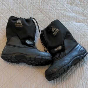 Boys Black Kamik Waterproof Snow Boots Size 5